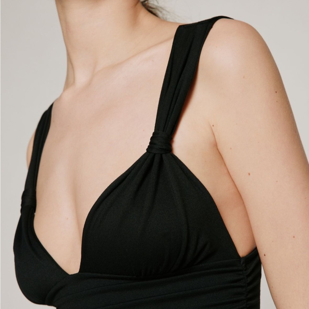 URBAN OUTFITTERS KIMCHI BLUE KENNEDI KNOT TANK TOP